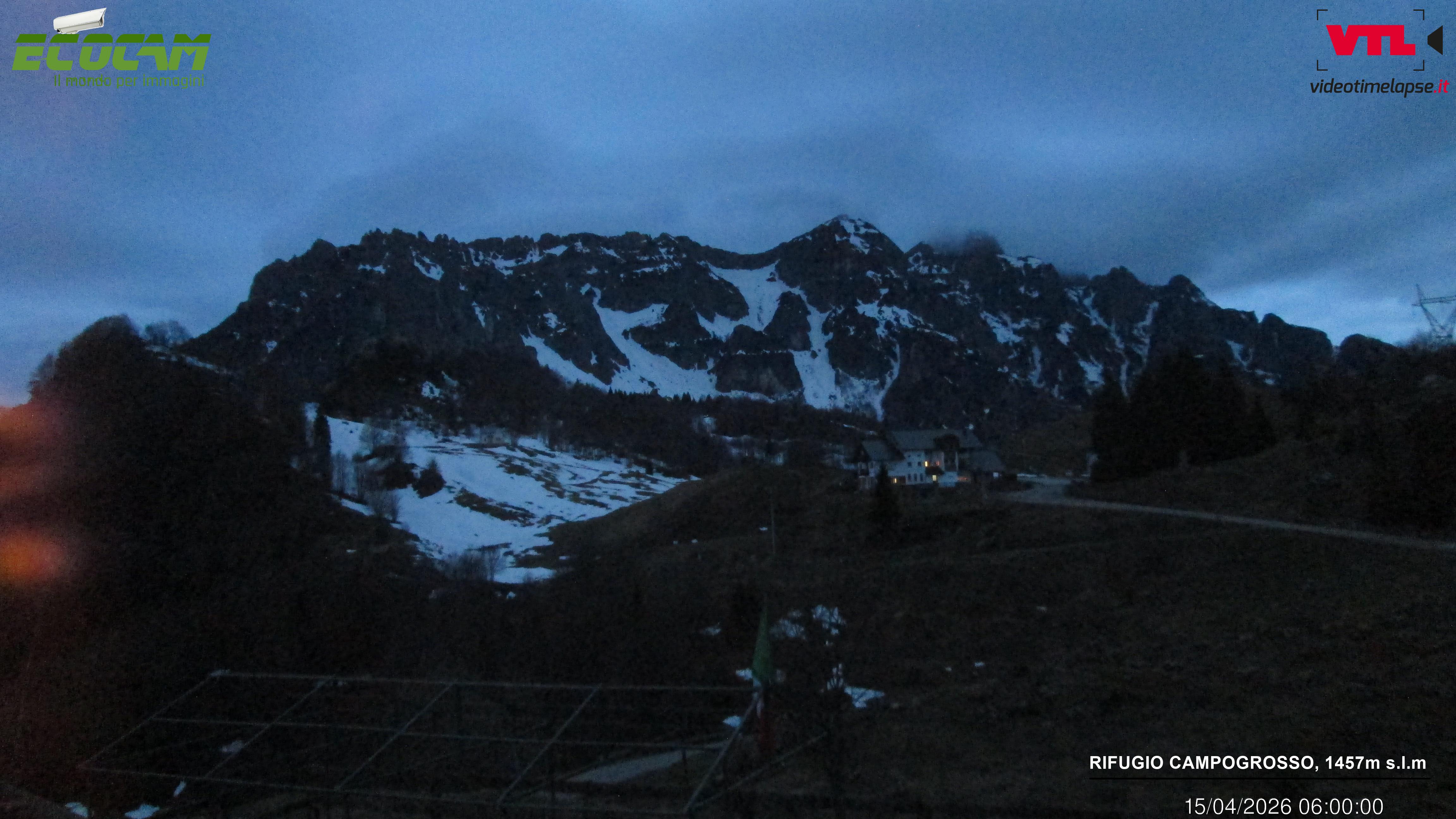 immagine della webcam nei dintorni di Rifugio Campogrosso: webcam Valli del Pasubio
