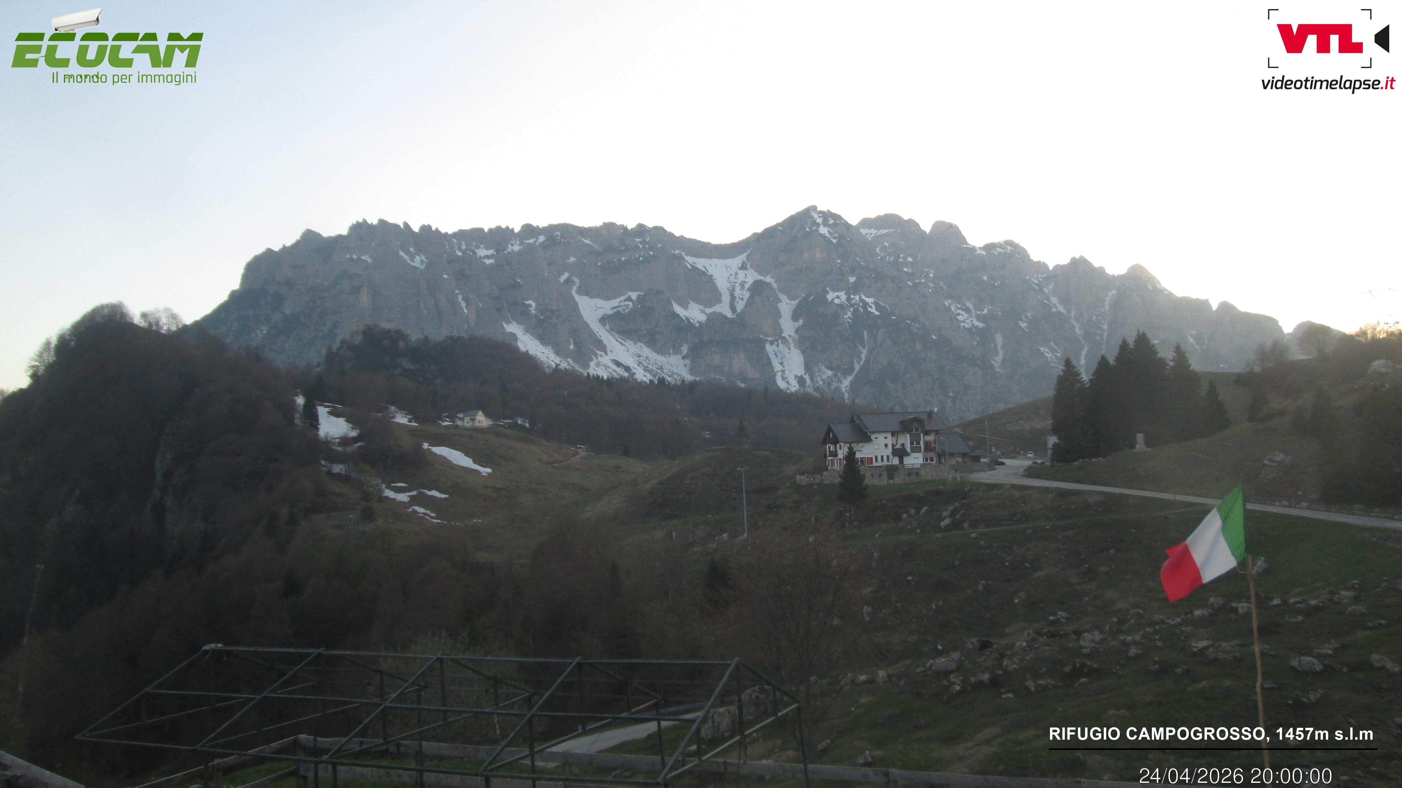 immagine della webcam nei dintorni di Laghi: webcam Valli del Pasubio